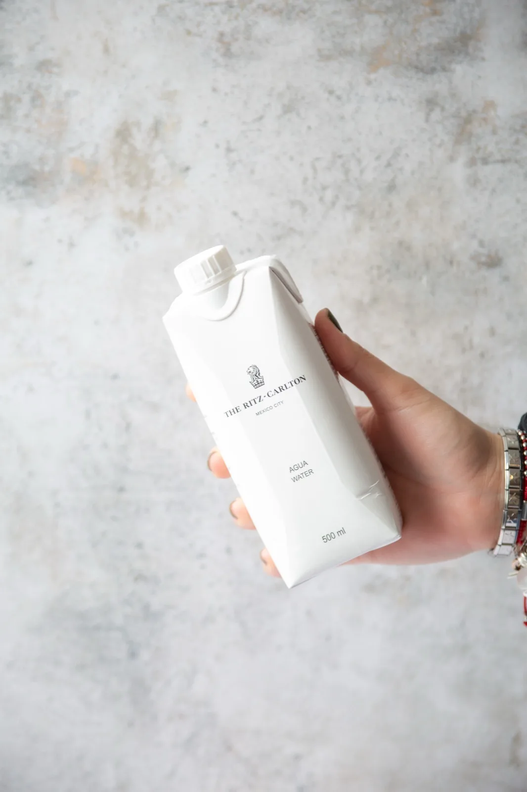 Envase de Water Matters impreso para The Ritz-Carlton · Ciudad de México